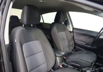 Подержанный автомобиль Kia Cerato Sedan 2018 года (18 фото)