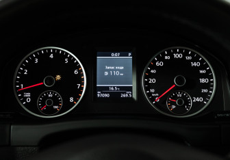 Подержанный автомобиль Volkswagen Tiguan 2013 года (12 фото)