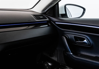 Подержанный автомобиль Volkswagen Passat CC 2014 года (17 фото)