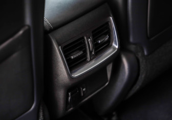 Подержанный автомобиль Infiniti QX50 2018 года (34 фото)