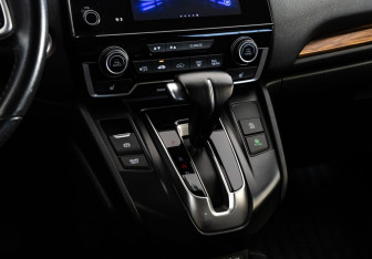 Подержанный автомобиль Honda CR-V 2020 года (15 фото)
