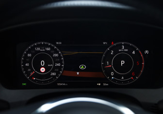 Подержанный автомобиль Jaguar F-Pace 2020 года (14 фото)