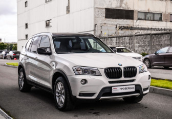Подержанный автомобиль BMW X3 2012 года (5 фото)