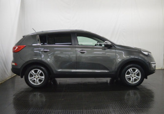 Подержанный автомобиль Kia Sportage 2012 года (4 фото)