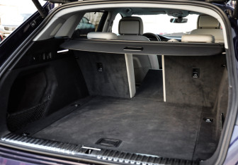 Подержанный автомобиль Audi e-tron 2021 года (37 фото)