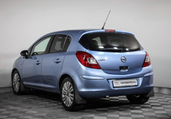 Подержанный автомобиль Opel Corsa 2013 года (7 фото)