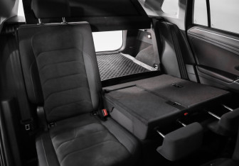 Подержанный автомобиль Volkswagen Tiguan 2018 года (26 фото)