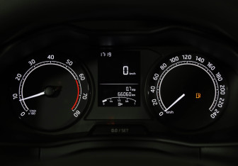 Подержанный автомобиль Skoda Rapid Liftback 2021 года (12 фото)