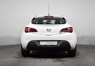Подержанный автомобиль Opel Astra Hatchback 2014 года (6 фото)