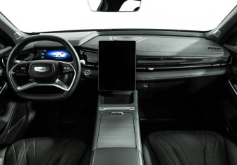 Подержанный автомобиль Geely Preface 2024 года (13 фото)