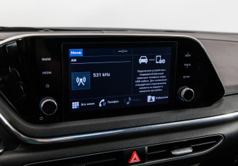 Подержанный автомобиль Hyundai Sonata 2020 года (17 фото)