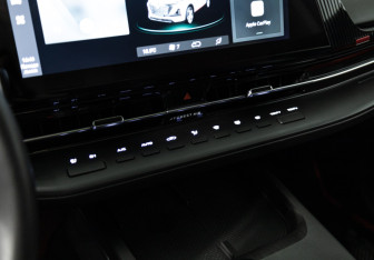 Подержанный автомобиль Changan CS55PLUS 2024 года (18 фото)