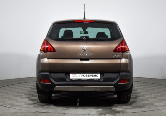 Подержанный автомобиль Peugeot 3008 2014 года (5 фото)
