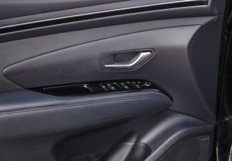 Подержанный автомобиль Hyundai Tucson 2022 года (23 фото)