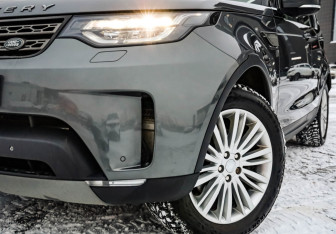 Подержанный автомобиль Land Rover Discovery 2018 года (2 фото)