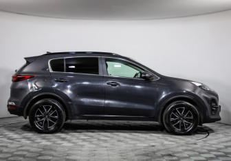 Подержанный автомобиль Kia Sportage 2021 года (4 фото)