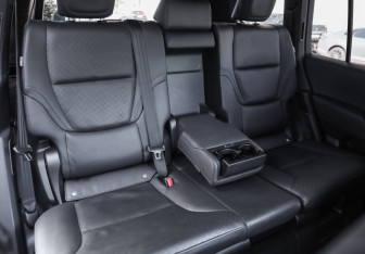 Подержанный автомобиль Toyota Land Cruiser Suv 2022 года (32 фото)