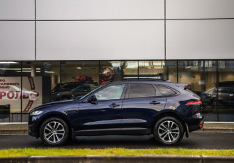 Подержанный автомобиль Jaguar F-Pace 2020 года (9 фото)