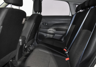 Подержанный автомобиль Mitsubishi ASX 2018 года (13 фото)