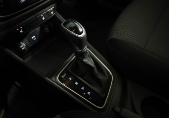 Подержанный автомобиль Hyundai Solaris Sedan 2021 года (12 фото)