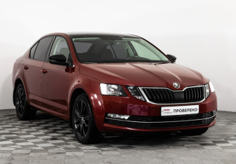 Подержанный автомобиль Skoda Octavia Liftback 2017 года (3 фото)