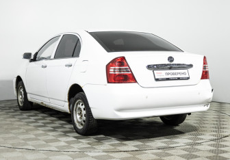 Подержанный автомобиль Lifan Solano 2011 года (7 фото)