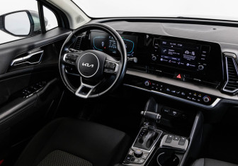 Подержанный автомобиль Kia Sportage 2022 года (17 фото)