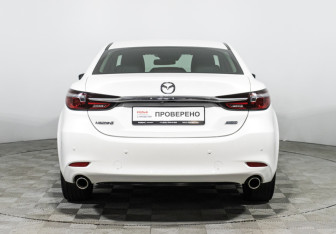 Подержанный автомобиль Mazda 6 Sedan 2018 года (6 фото)