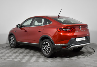 Подержанный автомобиль Renault Arkana 2021 года (7 фото)