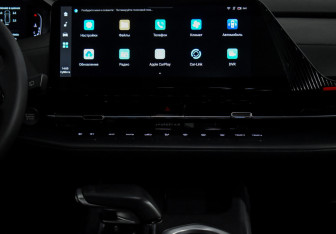 Подержанный автомобиль Changan UNI-S 2024 года (17 фото)