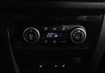 Подержанный автомобиль LADA (ВАЗ) XRAY 2019 года (15 фото)