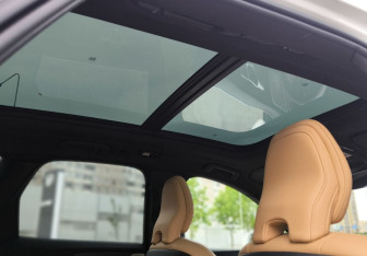 Подержанный автомобиль Volvo XC60 2024 года (17 фото)