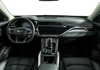 Подержанный автомобиль Geely Atlas Pro 2023 года (13 фото)