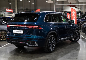 Подержанный автомобиль Geely Monjaro 2024 года (6 фото)