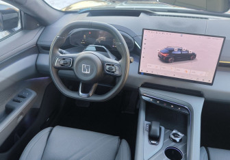 Новый Zeekr 001 2024 (21 фото)