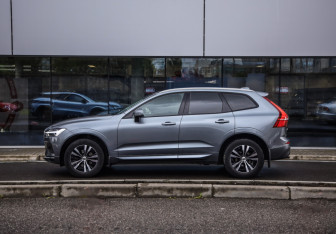 Подержанный автомобиль Volvo XC60 2020 года (9 фото)
