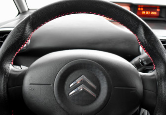 Подержанный автомобиль Citroen C3 Picasso 2010 года (15 фото)