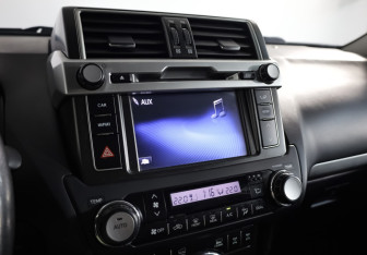 Подержанный автомобиль Toyota Land Cruiser Prado 2016 года (16 фото)