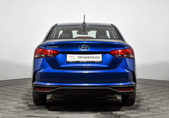 Подержанный автомобиль Hyundai Solaris Sedan 2022 года (6 фото)