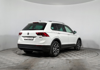 Подержанный автомобиль Volkswagen Tiguan 2019 года (5 фото)