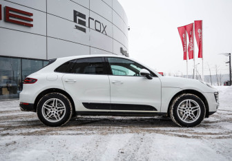 Подержанный автомобиль Porsche Macan 2015 года (6 фото)