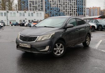 Подержанный автомобиль Kia Rio Sedan 2012 года (3 фото)