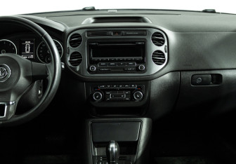 Подержанный автомобиль Volkswagen Tiguan 2014 года (14 фото)