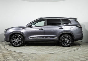 Подержанный автомобиль Chery Tiggo 8 Pro Max 2022 года (8 фото)