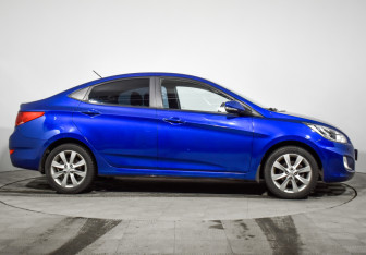 Подержанный автомобиль Hyundai Solaris Sedan 2011 года (4 фото)