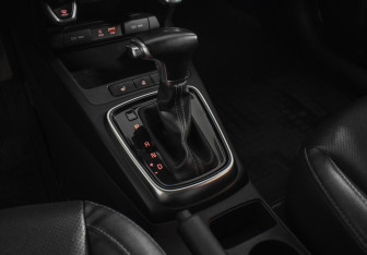 Подержанный автомобиль Kia Rio Hatchback 2019 года (17 фото)