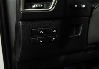Подержанный автомобиль Lexus NX 2017 года (20 фото)
