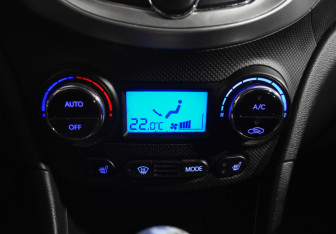 Подержанный автомобиль Hyundai Solaris Sedan 2014 года (17 фото)