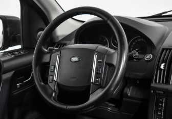 Подержанный автомобиль Land Rover Freelander 2010 года (15 фото)