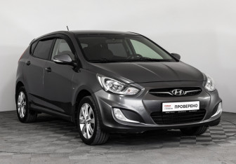 Подержанный автомобиль Hyundai Solaris Hatchback 2012 года (3 фото)